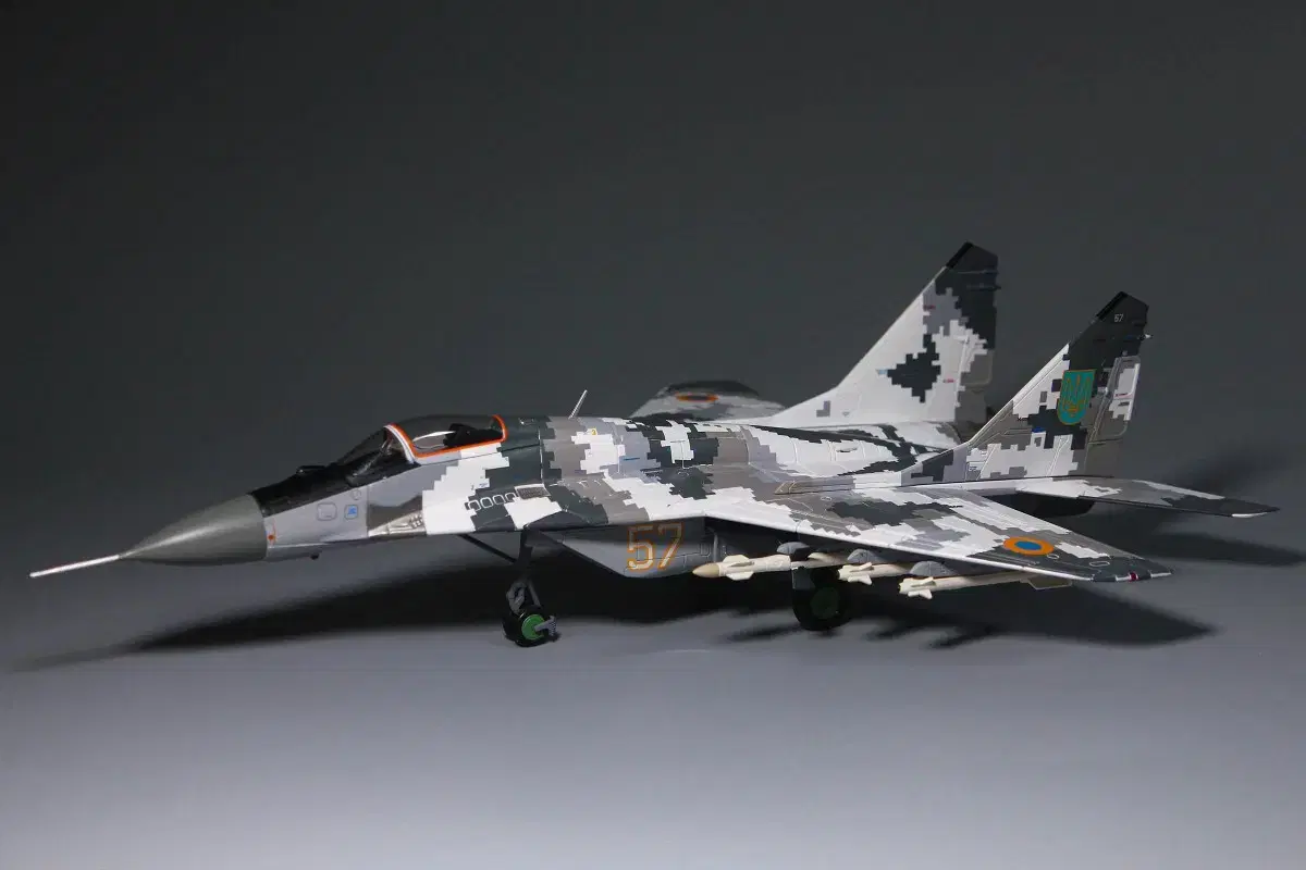 1/72 우크라이나 공군 MiG-29MU1 펄크럼 전투기 모형